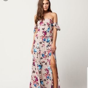 Beautiful Band of Gyspies off shoulder dress